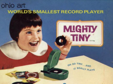 WTF ?? The smallest record player ever !!!