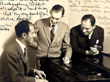 Gershwin au piano pour Porgy and Bess