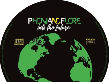 PhoniandFlore - Into the Future